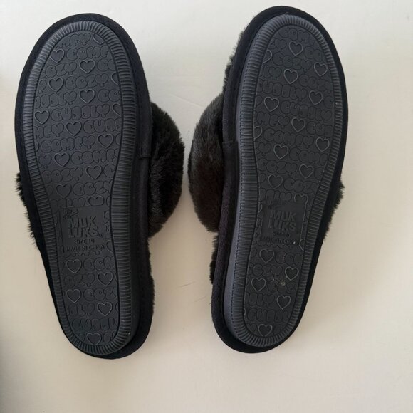 Muk Luks Womens Black Faux Fur Plush Slide Slippers Size 10 Rubber Non-Slip Sole - Picture 6 of 6